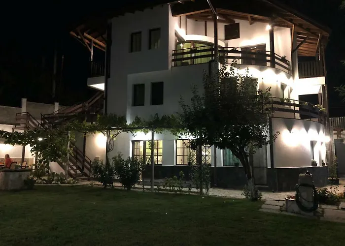 In Golden Sands Park Near The Sea Apartment *